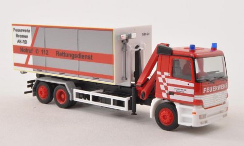 Mercedes Actros 1/87 Herpa M Feuerwehr Bremen Abrollcontainer-LKW mit Kran modellino in miniatura
