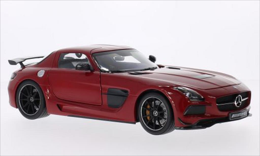 Mercedes SLS 1/18 Minichamps AMG Black Series rosso 2013 modellino in miniatura