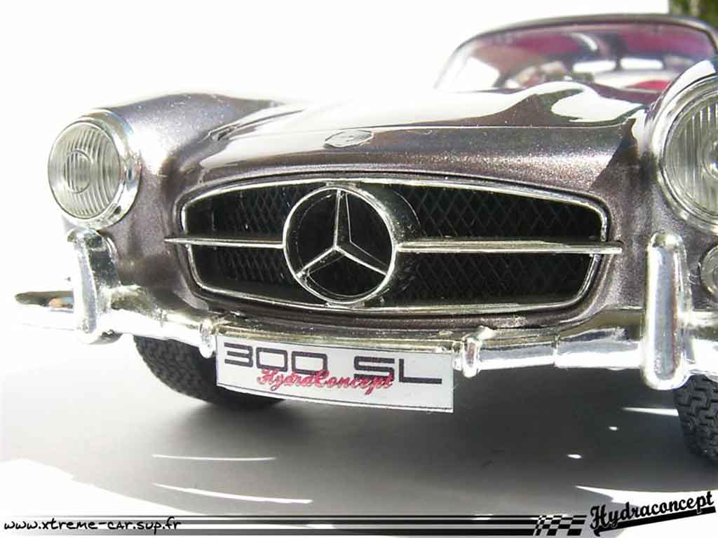 Mercedes 300 SL 1/18 Burago SL finition interieure et exterieure tuning modellino in miniatura