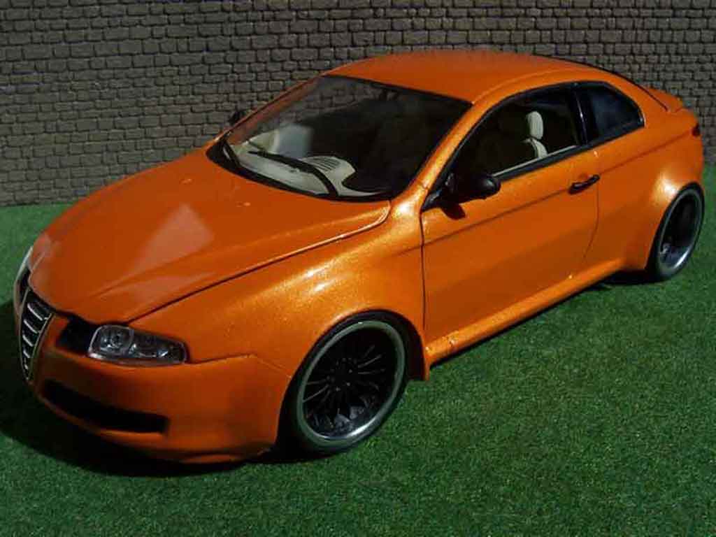 Alfa Romeo GT 1/18 Welly kit large orange mecanique mtk18 tuning modellino in miniatura