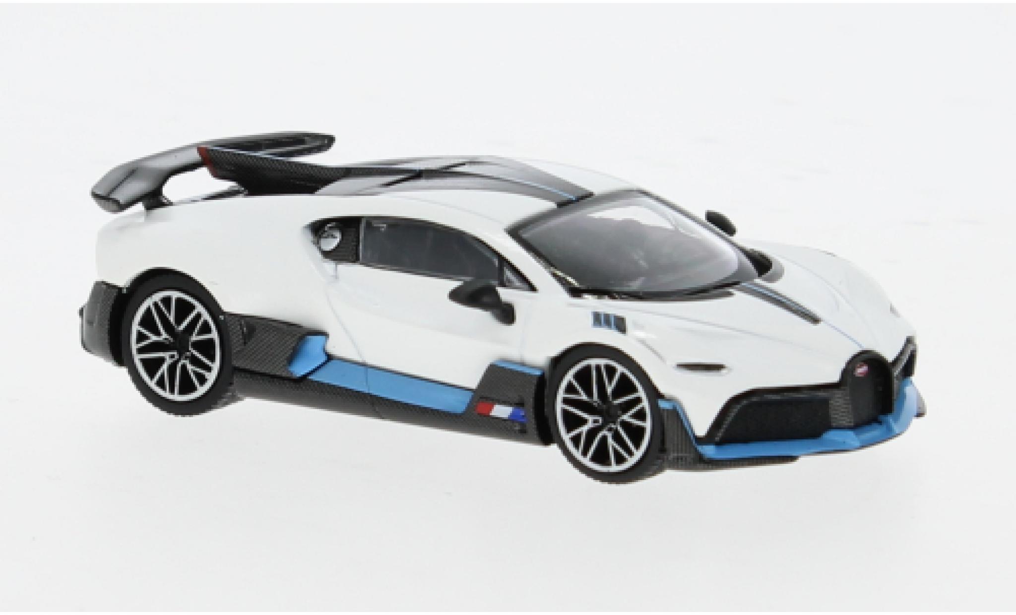 Bugatti Divo 1/64 Mini GT weiss/Dekor 1:64 modellino in miniatura