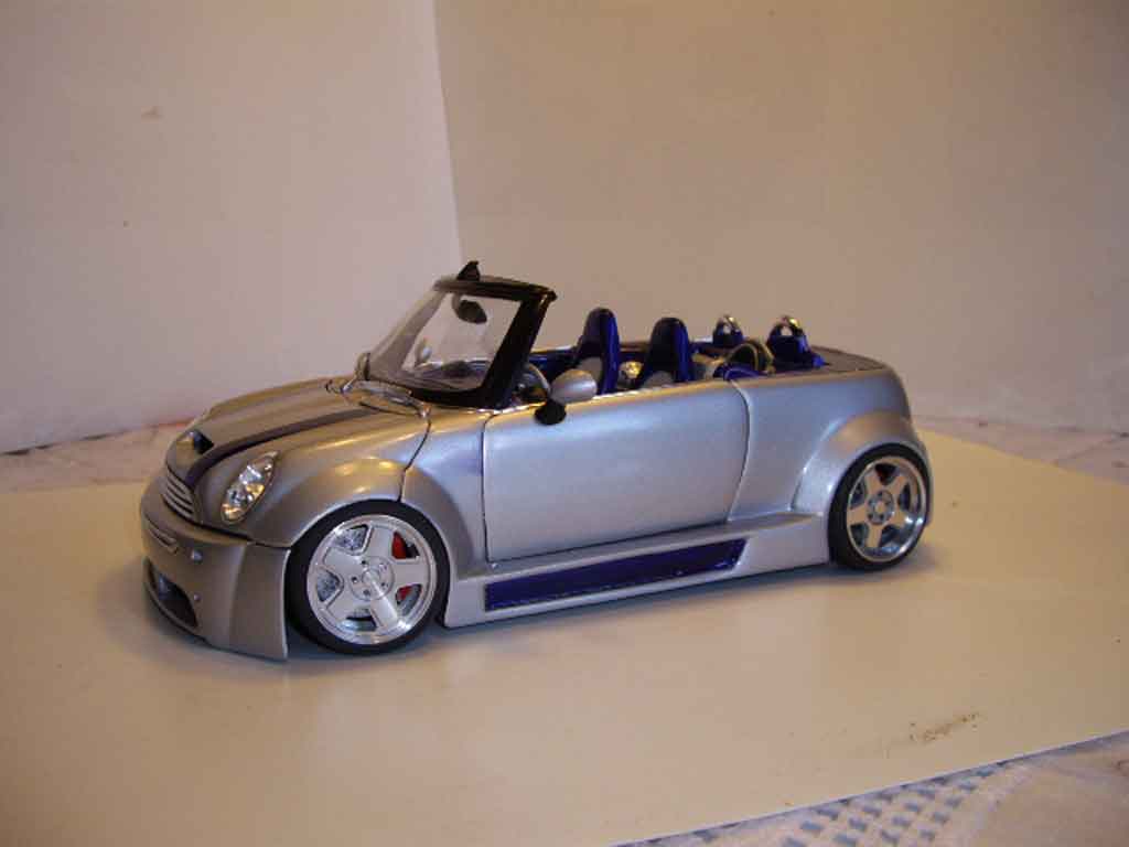 Mini Cooper S 1/18 Welly S kit carrosserie complet koenigseder tuning modellino in miniatura