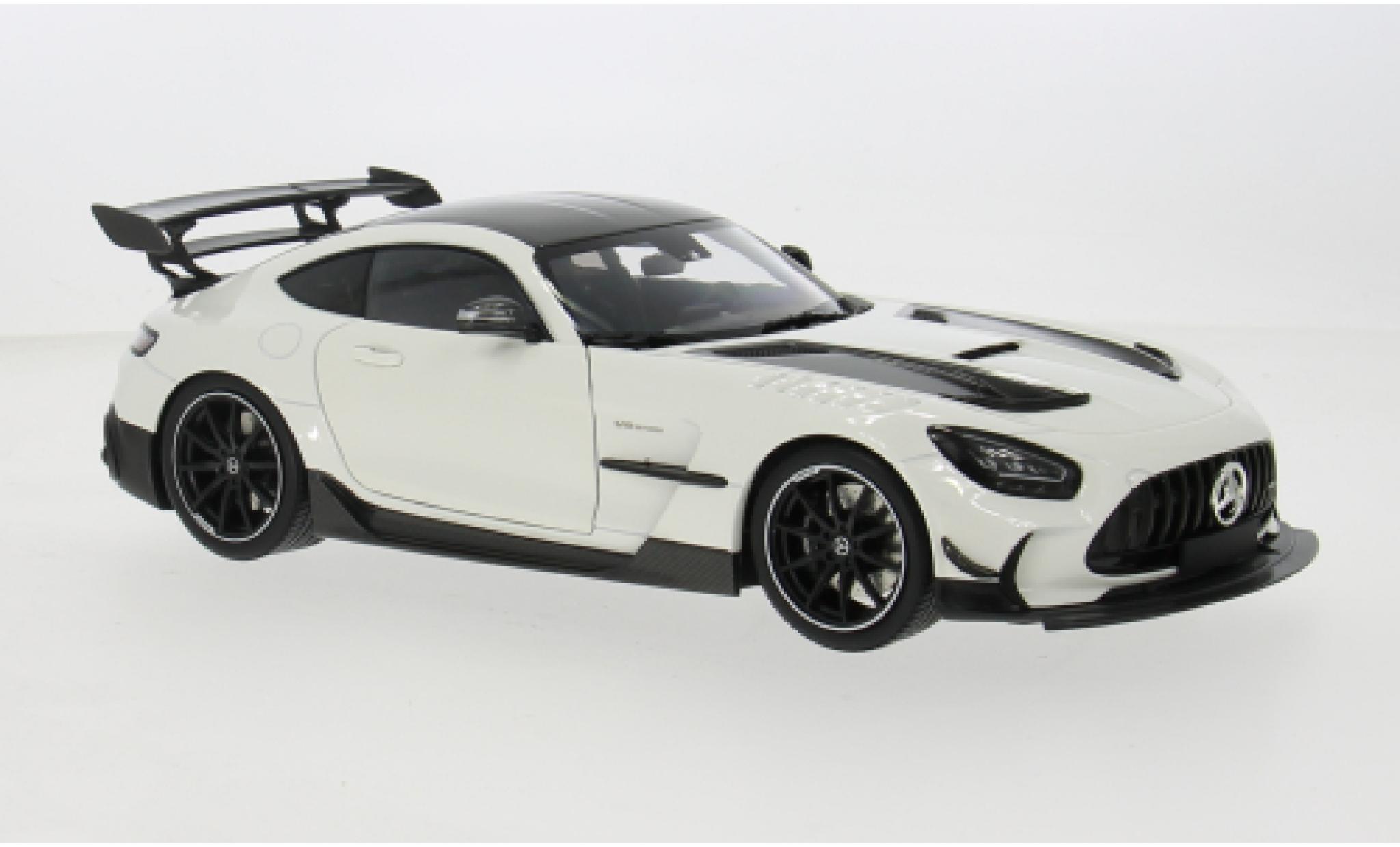 Mercedes AMG GT 1/18 Minichamps Black Series metallise weiss 2021 1:18 modellino in miniatura