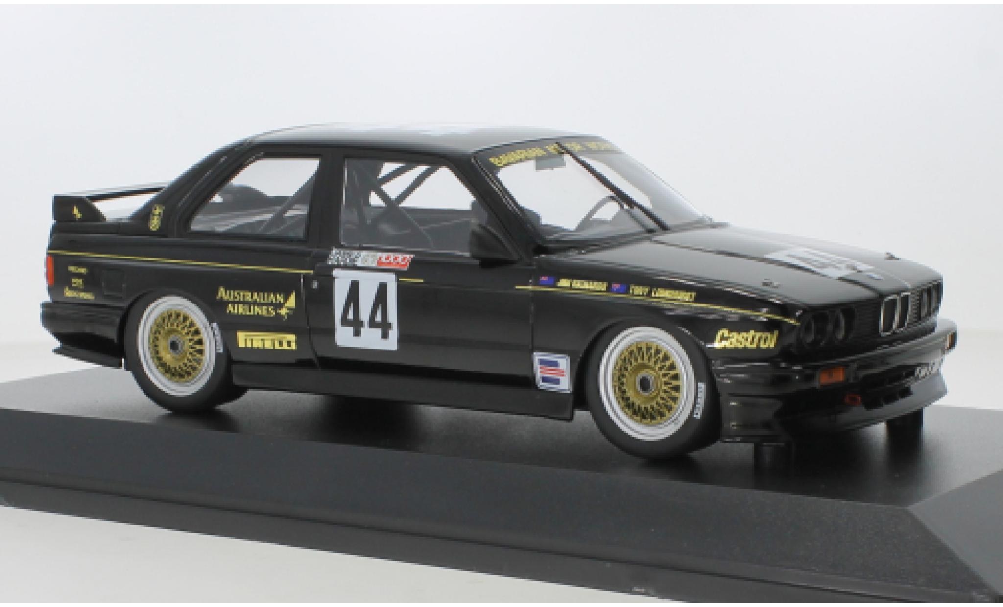 Bmw M3 1/18 Minichamps (E30) No.44 JPS Team John Player Special 1000 Km Bathurst 1987 modellino in miniatura