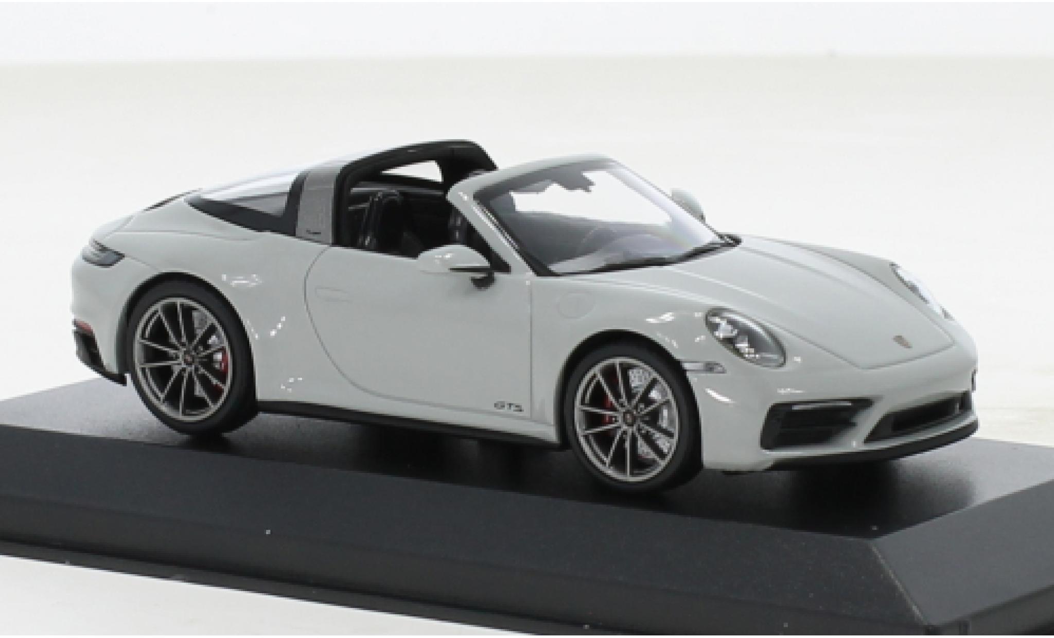 Porsche 992 Targa 1/43 Minichamps 911  4 GTS grigio 2022 modellino in miniatura