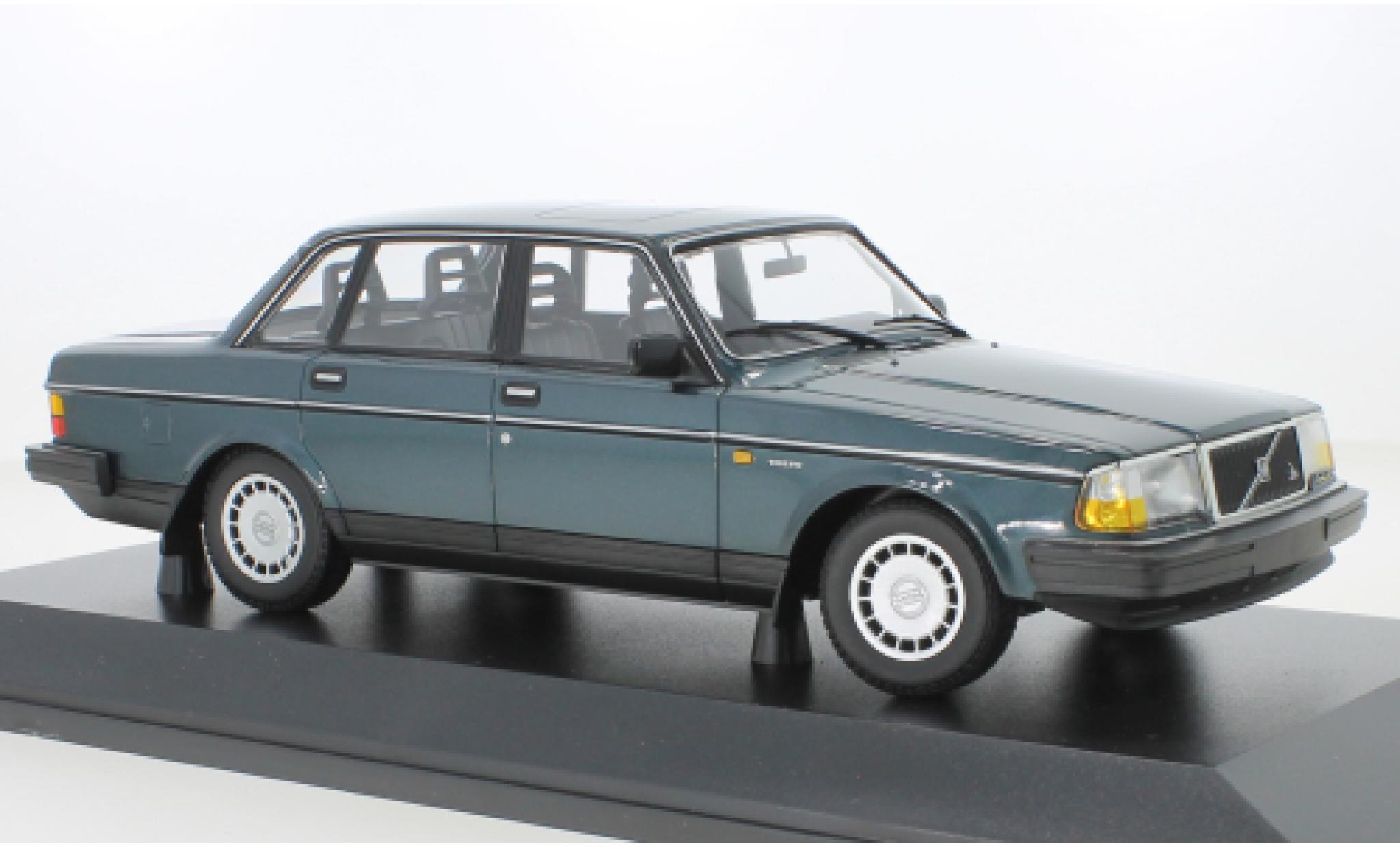 Volvo 240 1/18 Minichamps GL metallise turchese 1986 modellino in miniatura