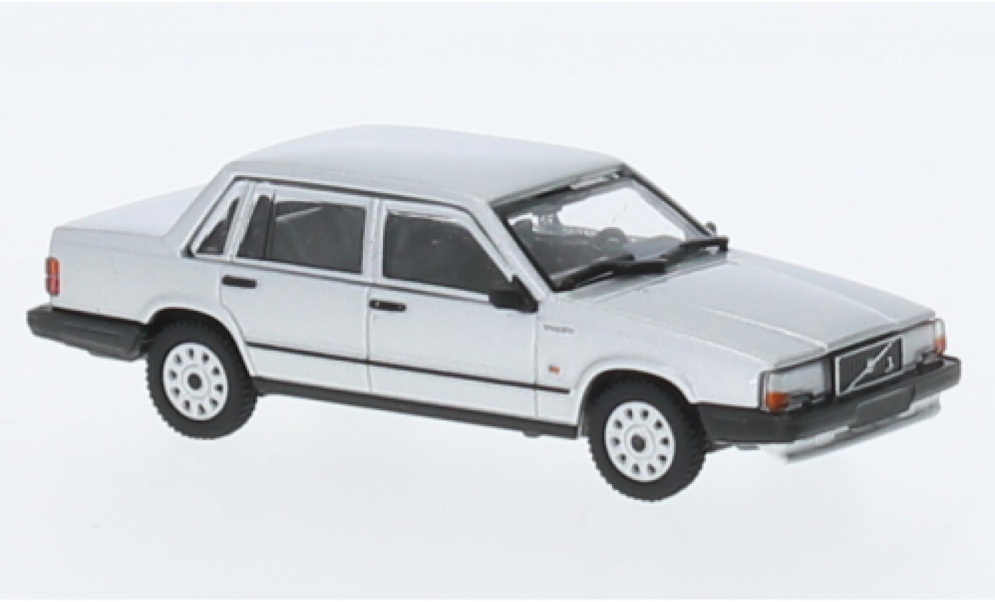 Volvo 740 1/87 Minichamps GL d 1986 modellino in miniatura
