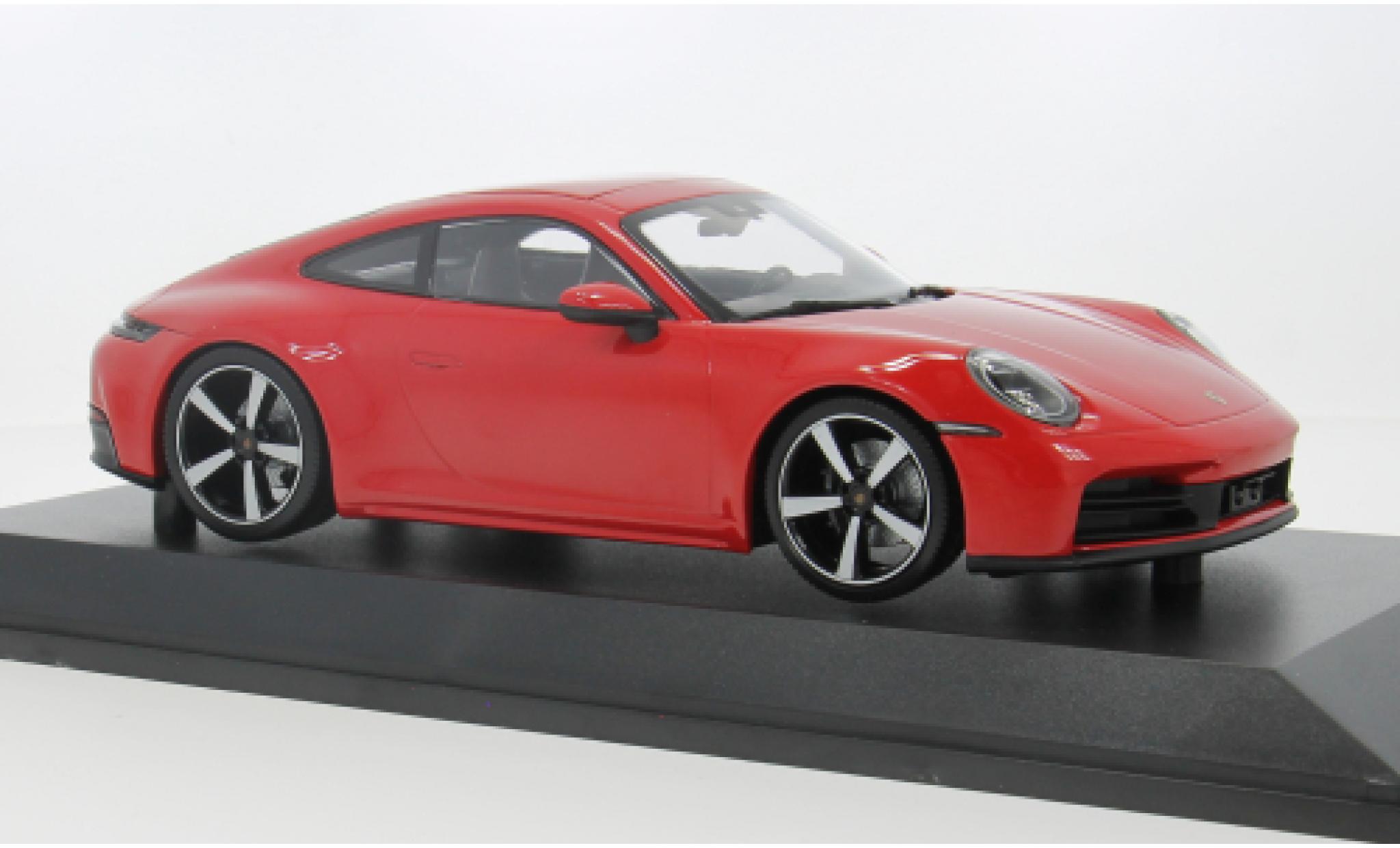 Porsche 992 Minichamps 911 (.2) Carrera Coupe rot 2024 1:18 modellino in miniatura
