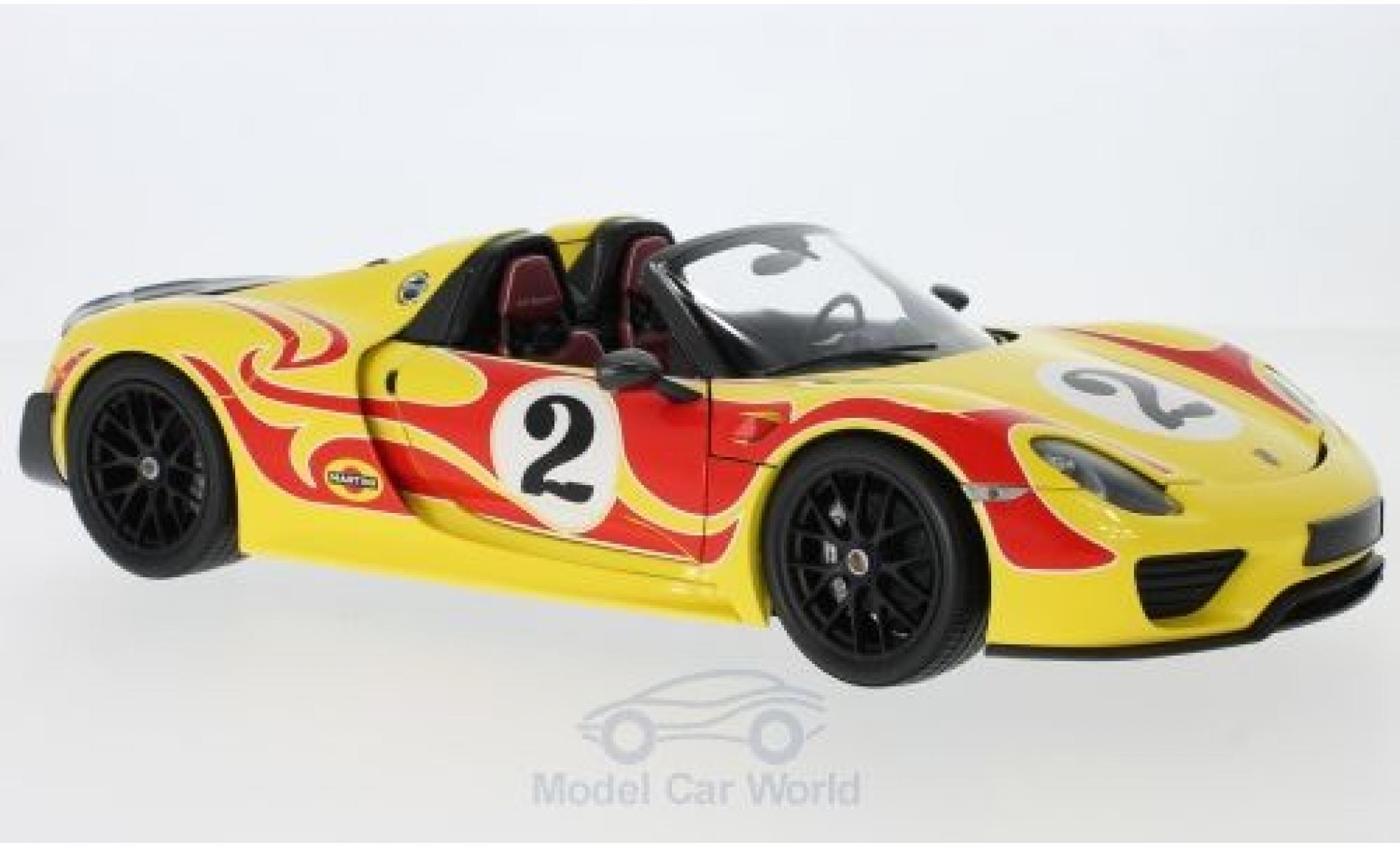 Porsche 918 1/18 Minichamps Spyder giallo/rosso Weissach-Package No.2 2015 Weissach Package modellino in miniatura