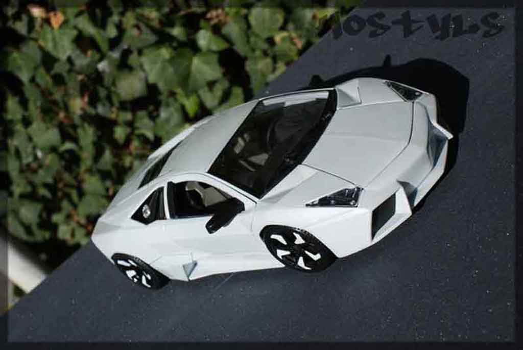 Lamborghini Murcielago Reventon 1/18 Burago Reventon tuning modellino in miniatura