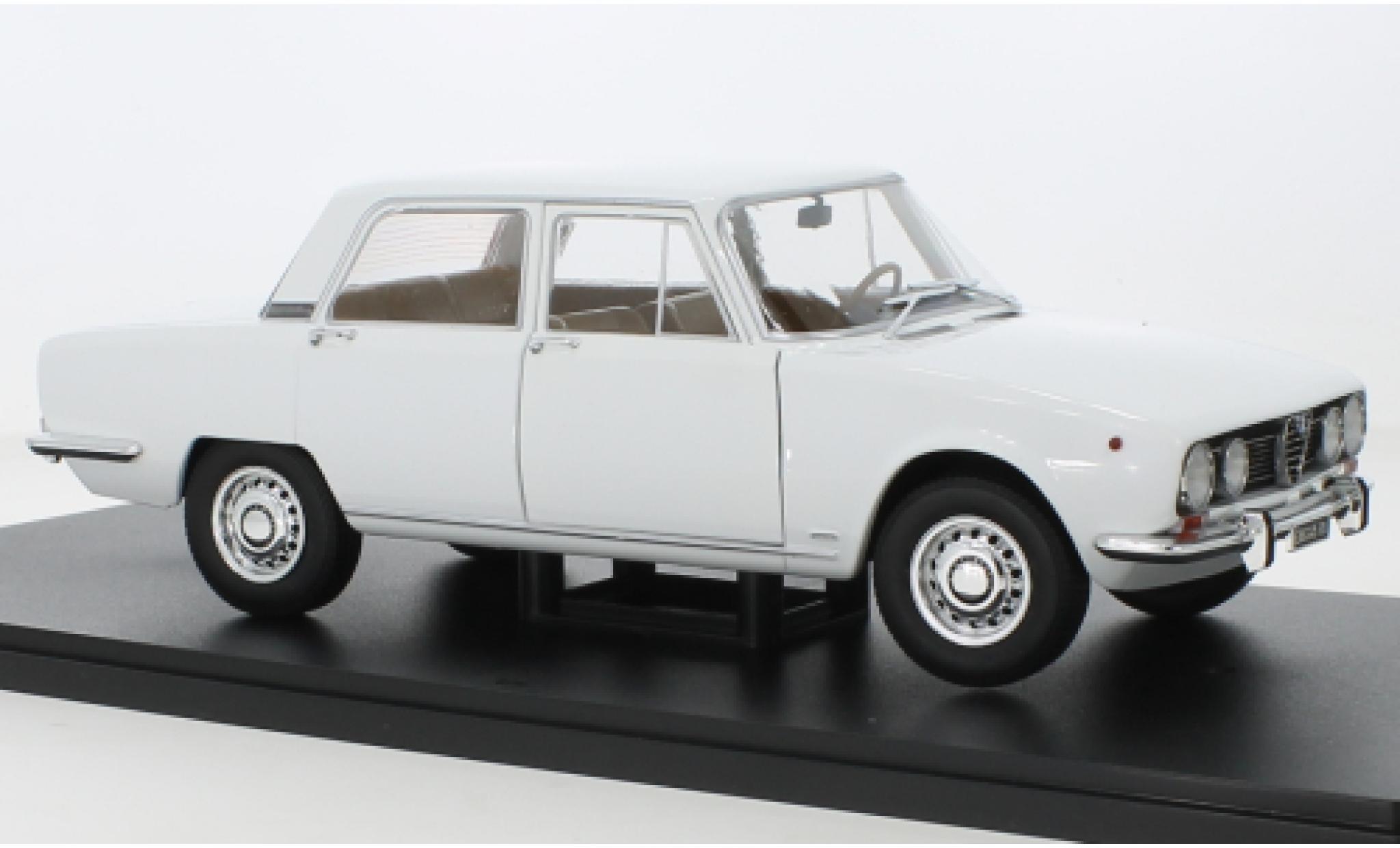 Alfa Romeo 1750 1/18 Mitica Berlina bianco 1969 modellino in miniatura
