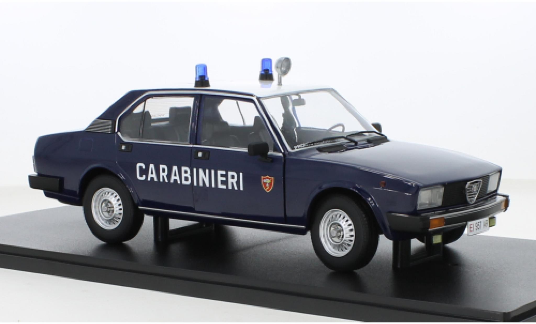 Alfa Romeo Alfetta 1/18 Mitica Berlina 2000 Carabinieri 1978 modellino in miniatura