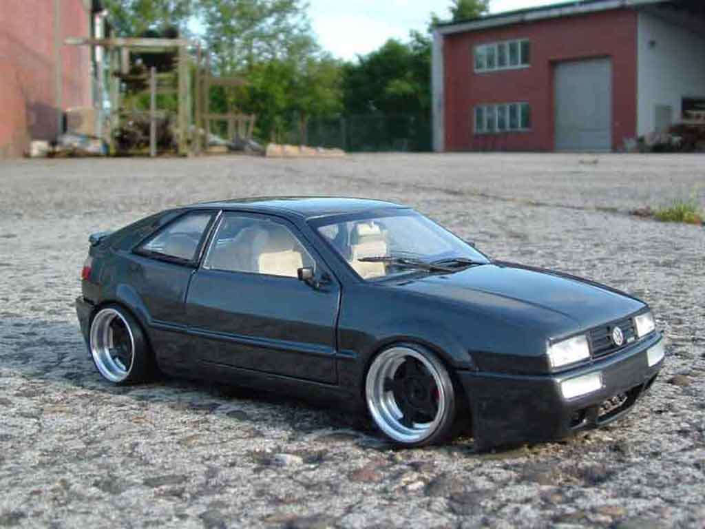 Volkswagen Corrado VR6 1/18 Revell VR6 jantes bords larges tuning modellino in miniatura
