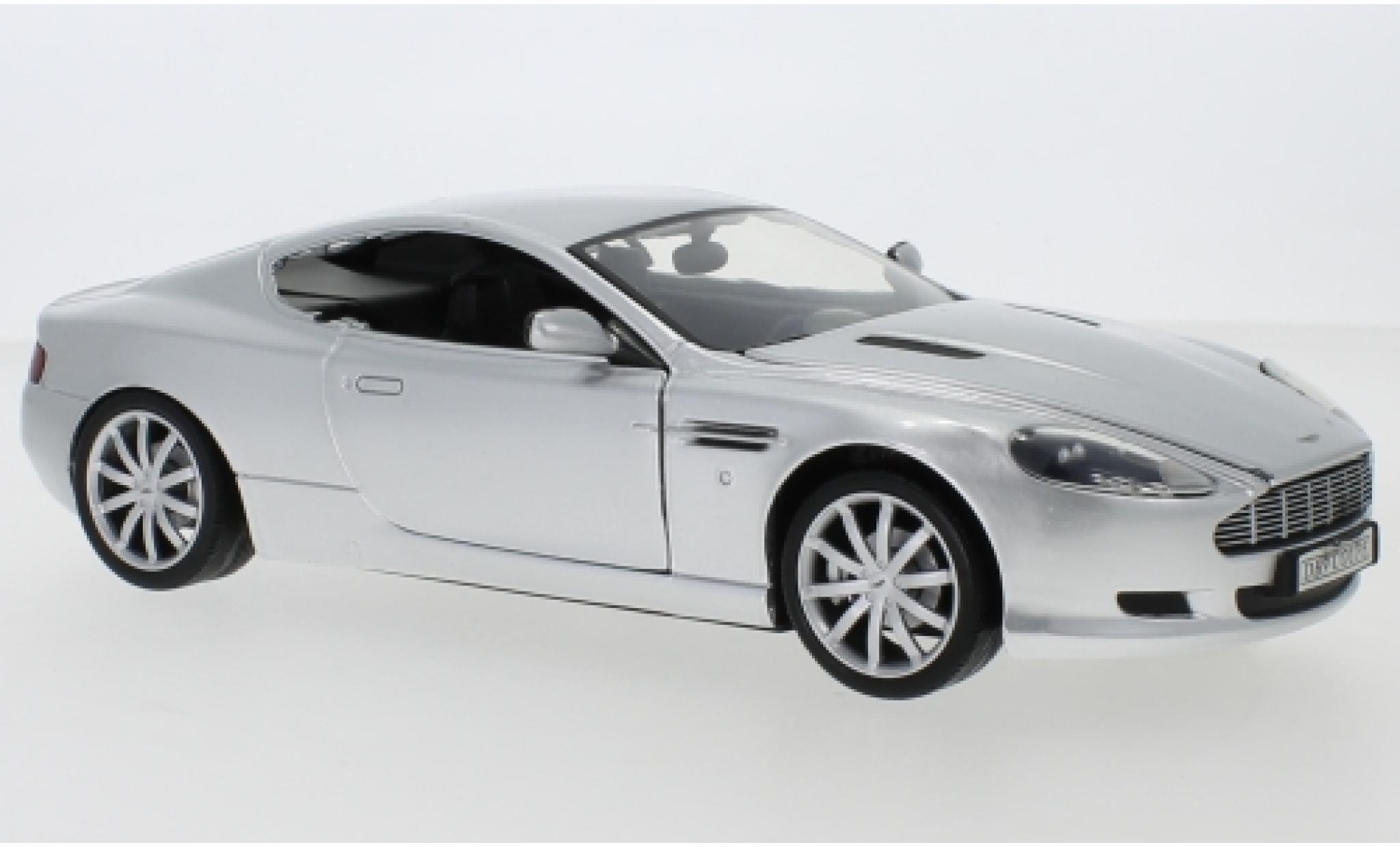 Aston Martin DB9 1/24 Motormax grigio modellino in miniatura