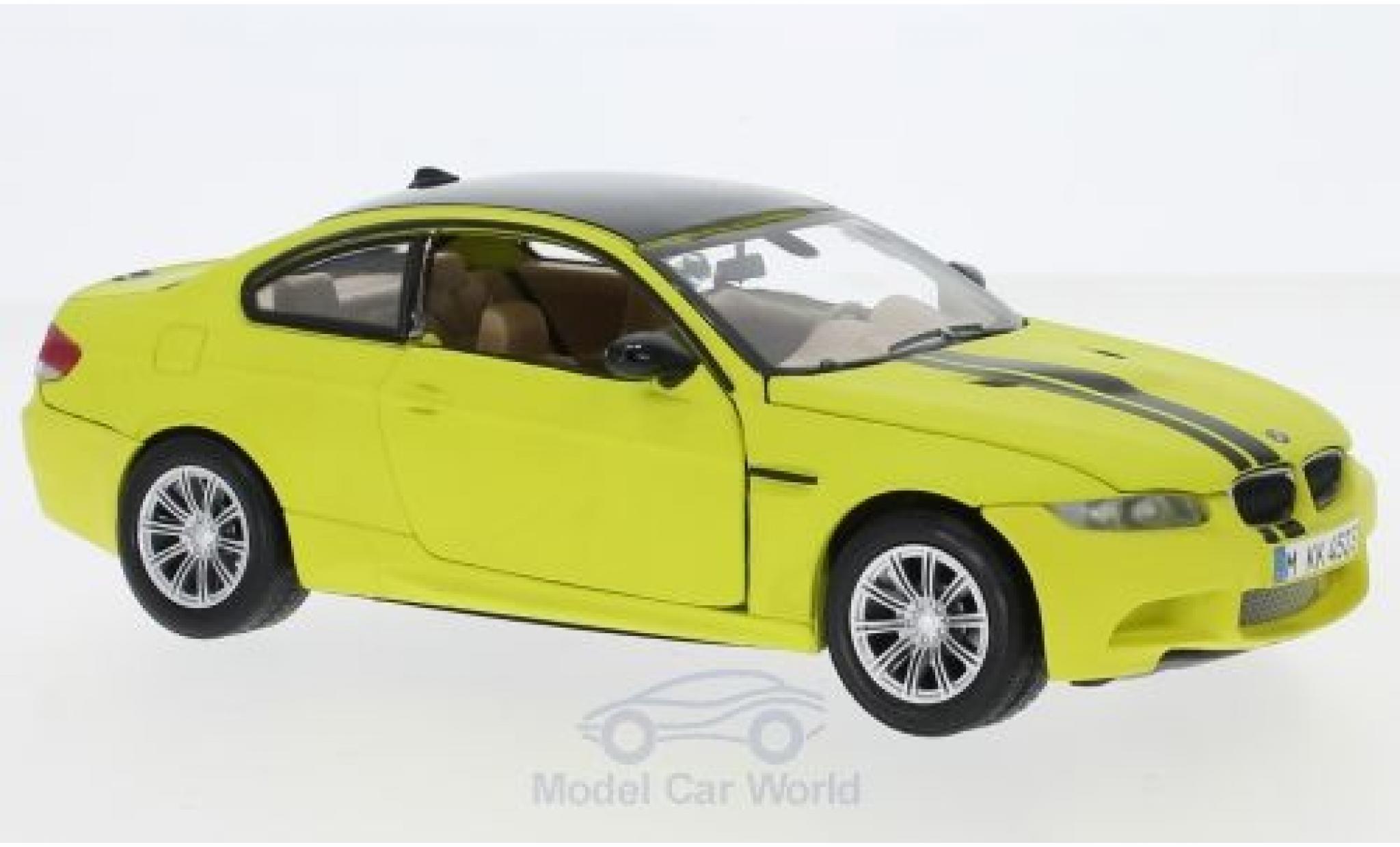 Bmw M3 1/24 Motormax Coupe matt-giallo/nero 2008 modellino in miniatura