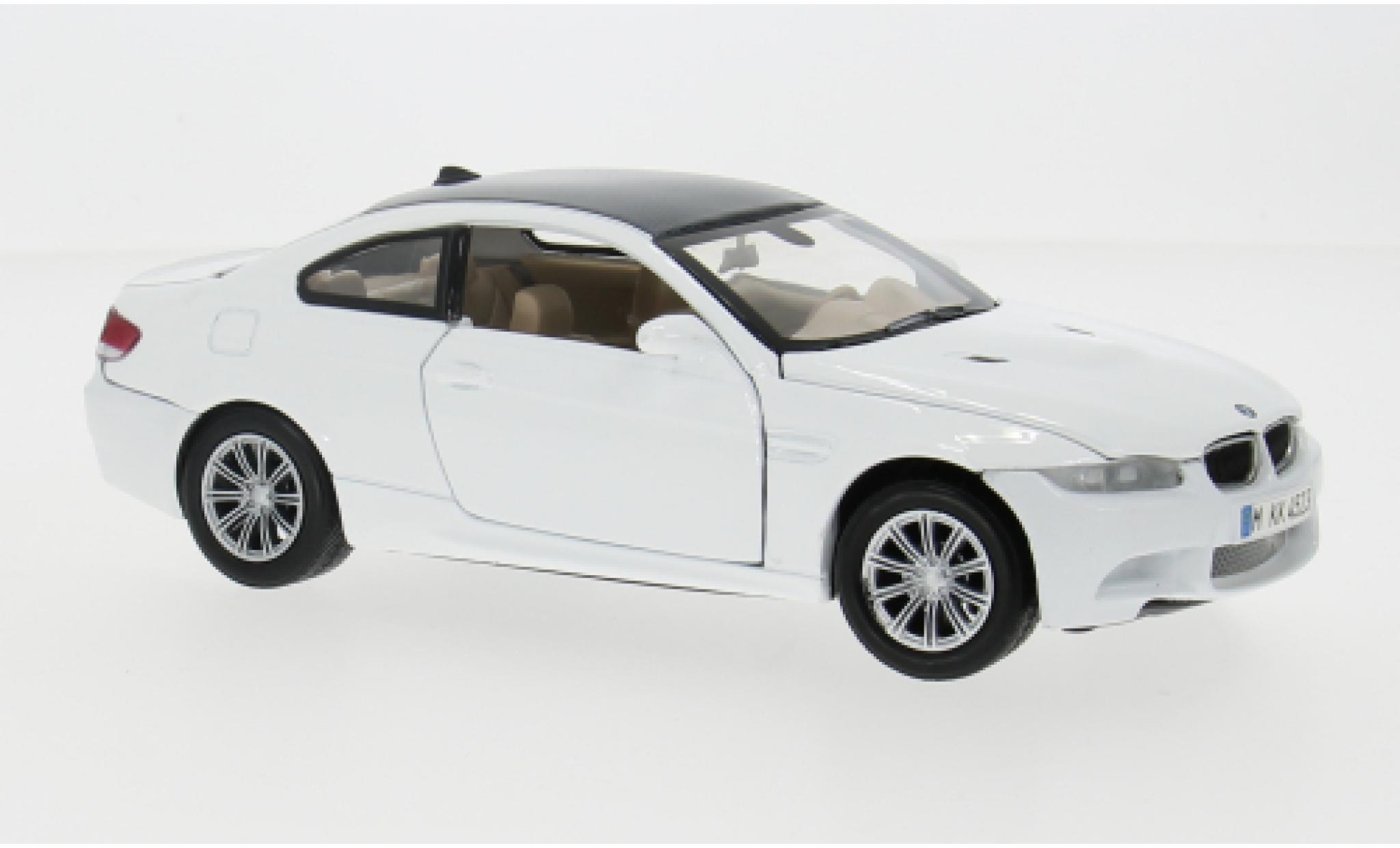 Bmw M3 1/24 Motormax (E92M) weiss/carbon 1:24 modellino in miniatura