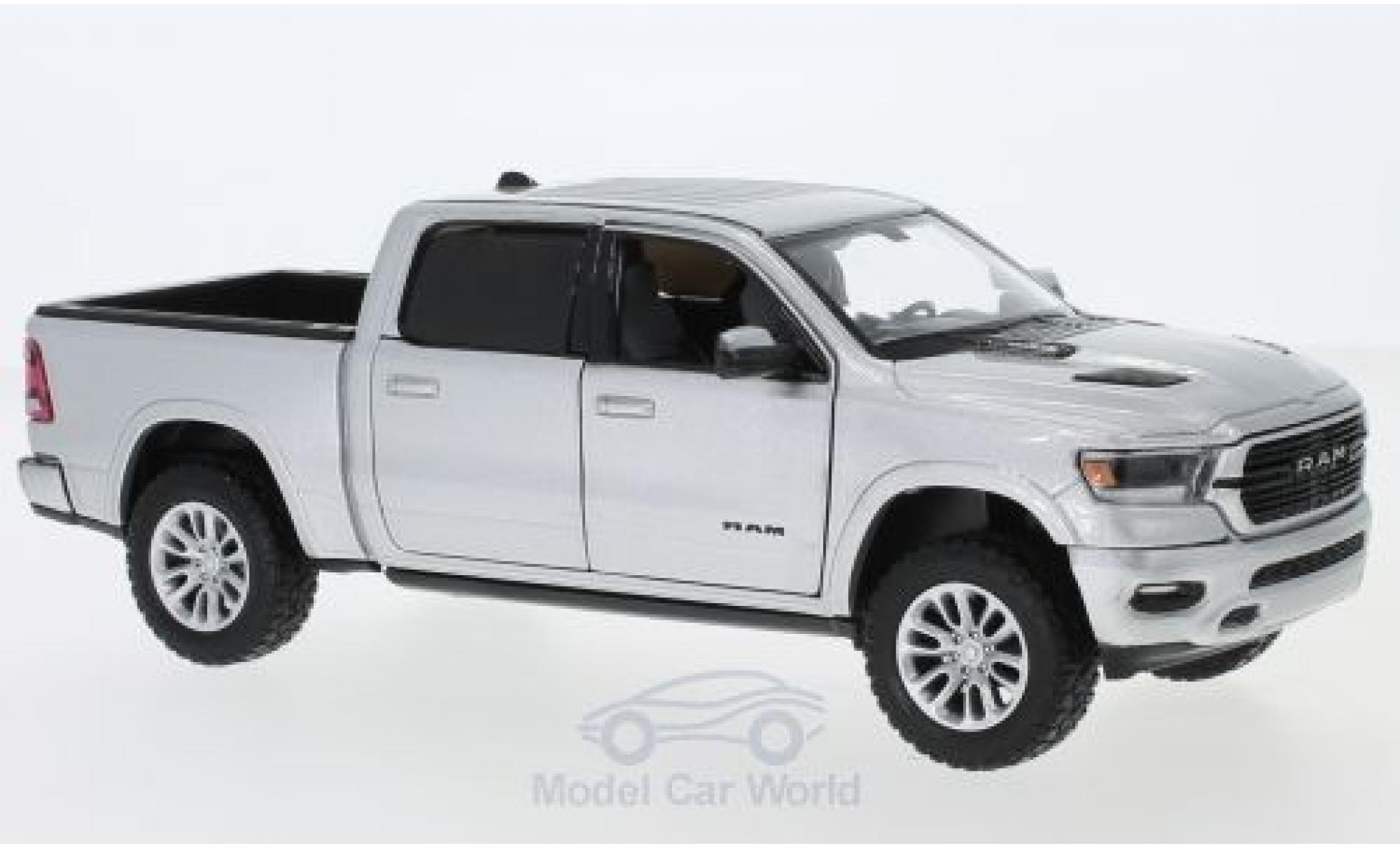 Dodge RAM 1/24 Motormax 1500 Crew Cab Laramie grigio 2019 modellino in miniatura