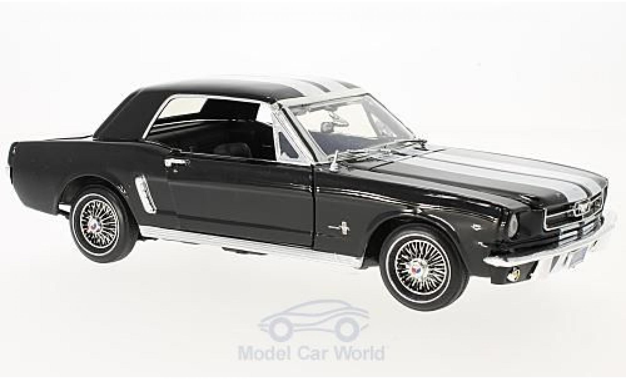 Ford Mustang 1/18 Motormax Hardtop nero/bianco 1964 modellino in miniatura