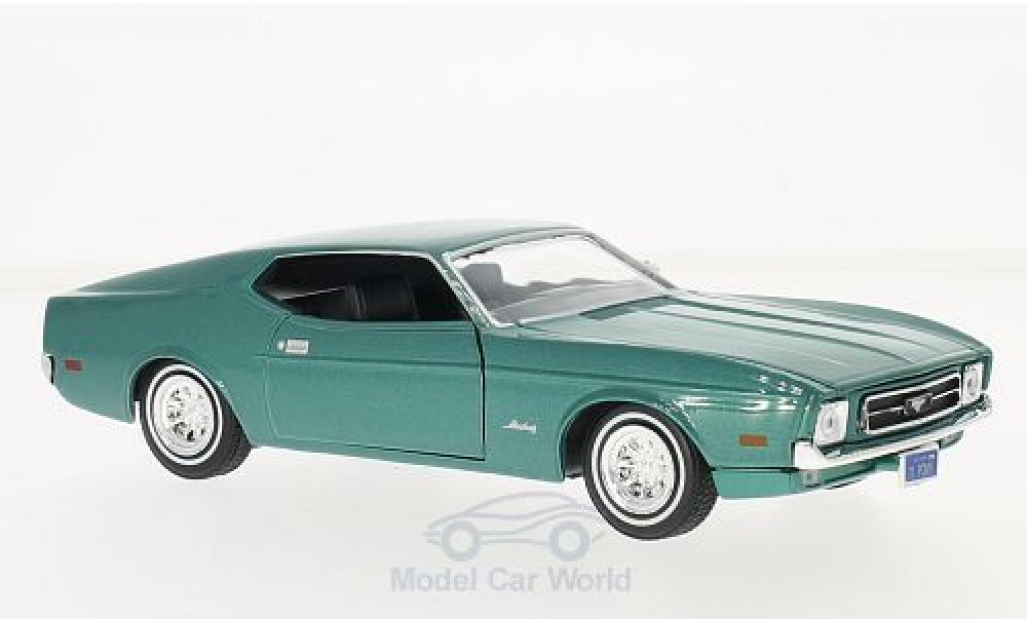 Ford Mustang 1/24 Motormax Sportsroof metallico verde 1971 modellino in miniatura