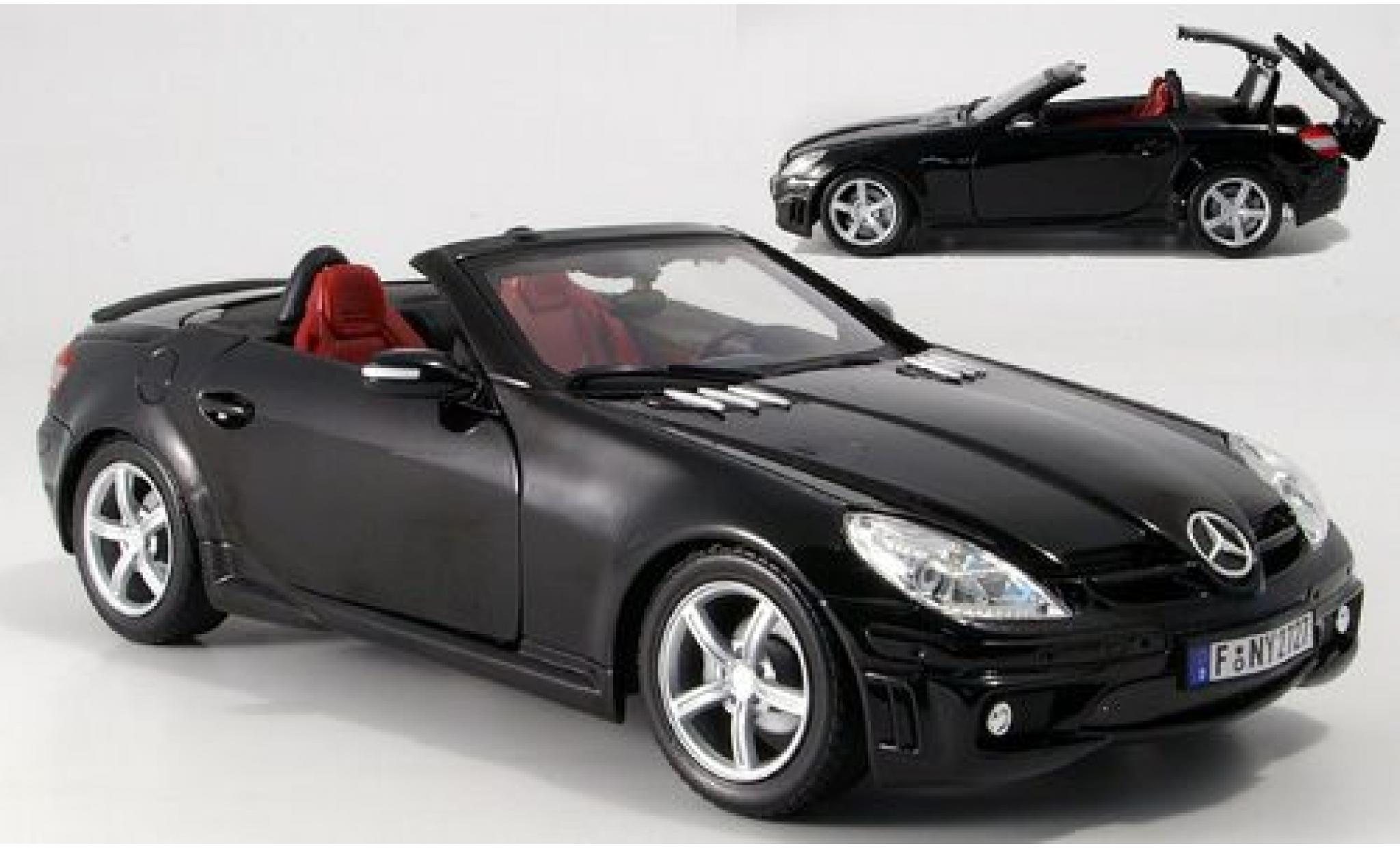 Mercedes Classe SLK 1/18 Motormax SLK 55 AMG (R171) nero avec fonctionement Verdeckmechanismus modellino in miniatura