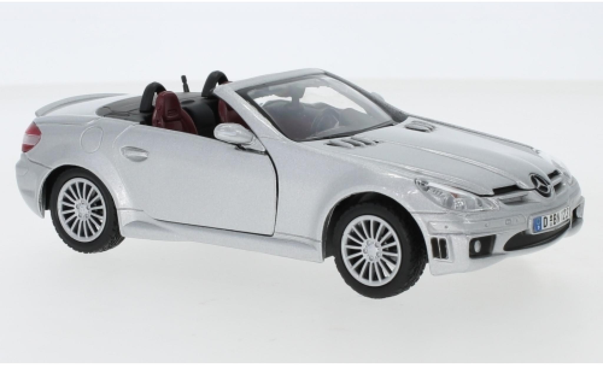 Mercedes Classe SLK 1/24 Motormax SLK 55 AMG (R171) grigio modellino in miniatura