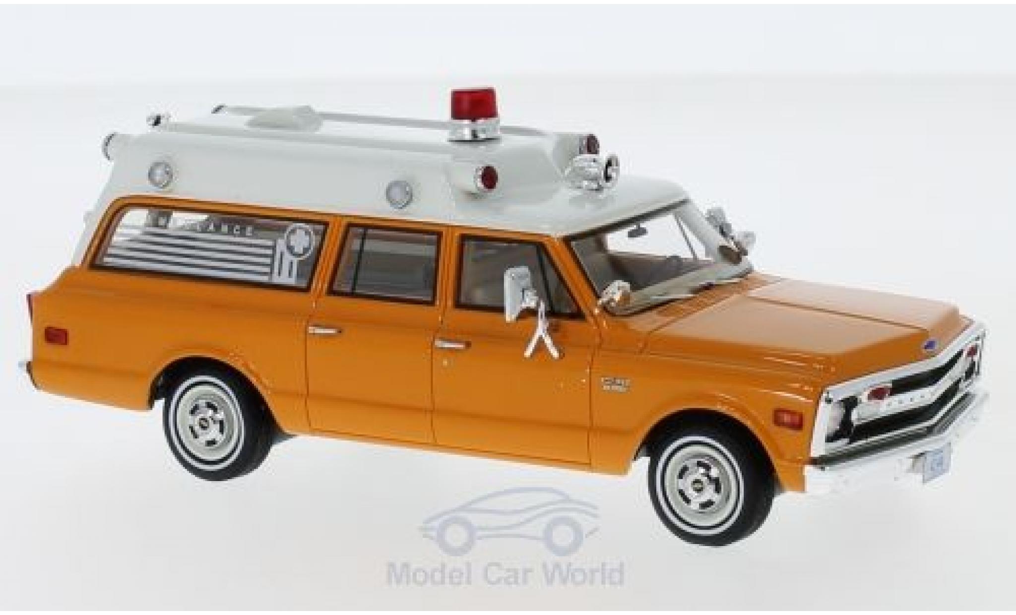 Chevrolet Suburban 1/43 Neo Ambulance orange/bianco 1970 modellino in miniatura
