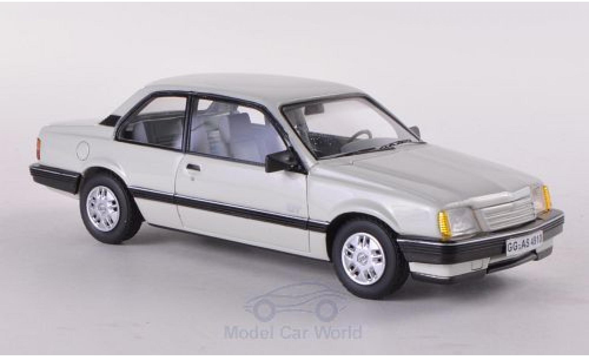Opel Ascona C 1/43 Neo C GT bianco 1986 2-Türer modellino in miniatura