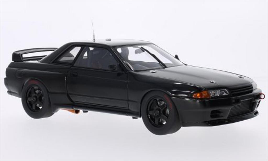 Nissan Skyline 1/18 Autoart GT-R (R32) nero RHD 1992 modellino in miniatura