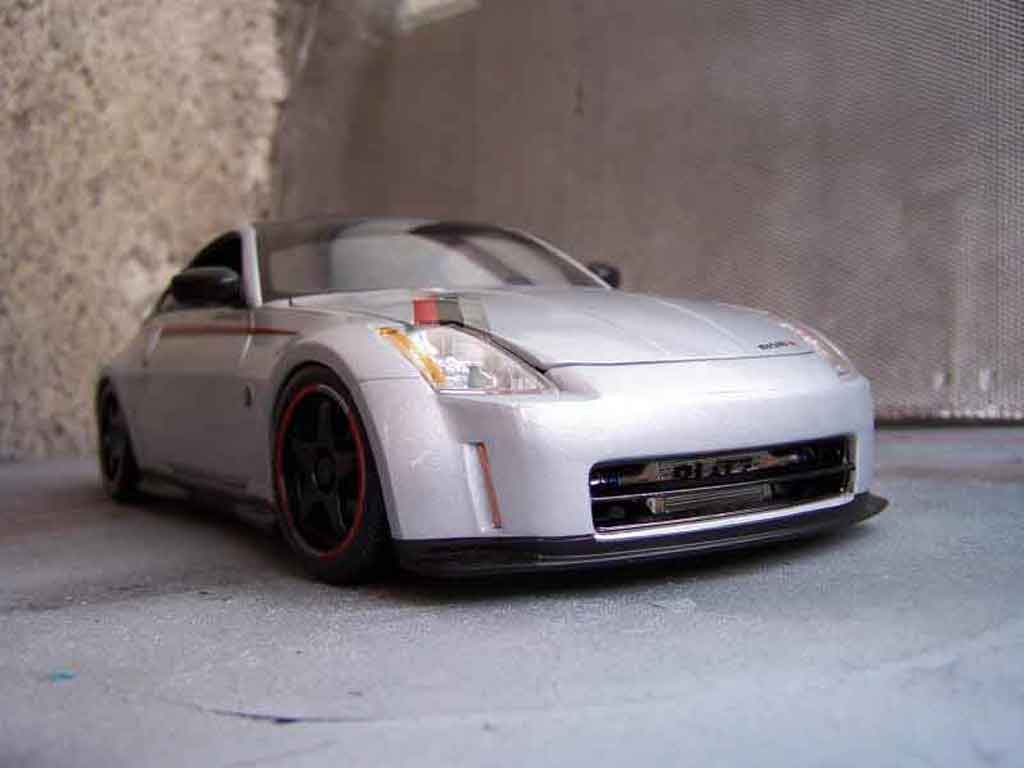 Nissan 350Z 1/18 Autoart Nismo s-tune jantes oz tuning modellino in miniatura