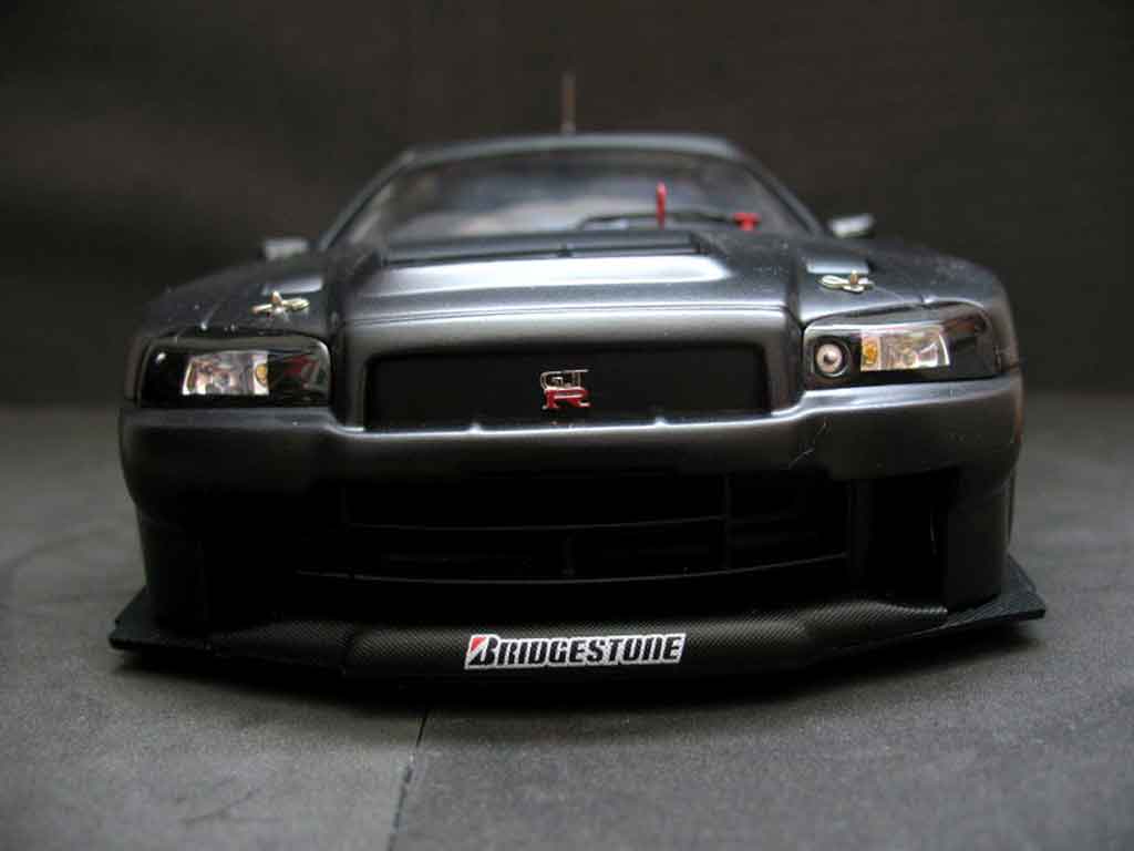 Nissan Skyline R34 1/18 Autoart JGTC R34 test car tuning modellino in miniatura