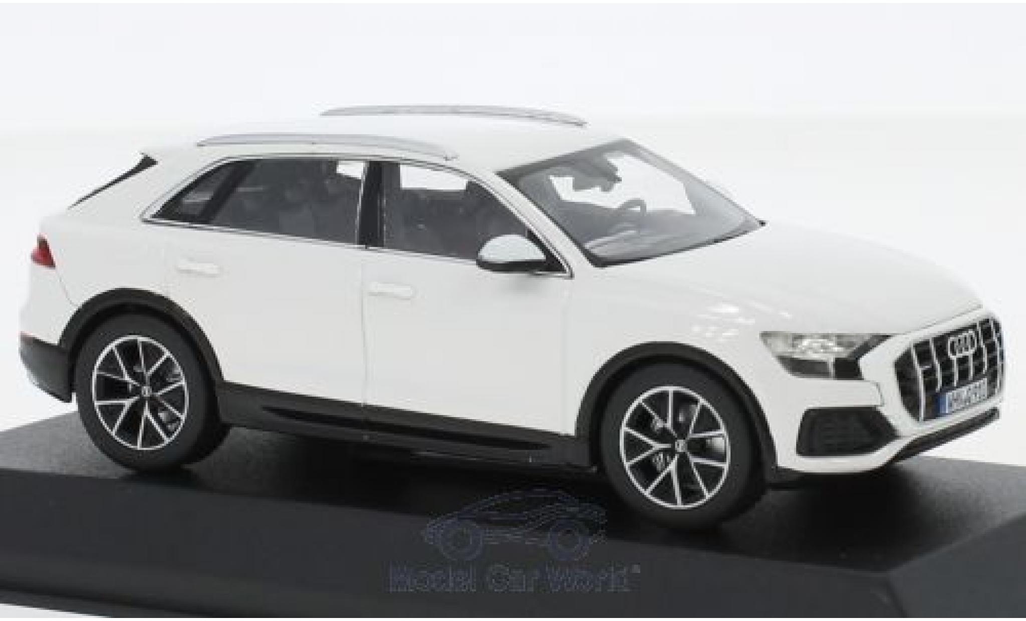 Audi Q8 1/43 Norev bianco 2018 modellino in miniatura