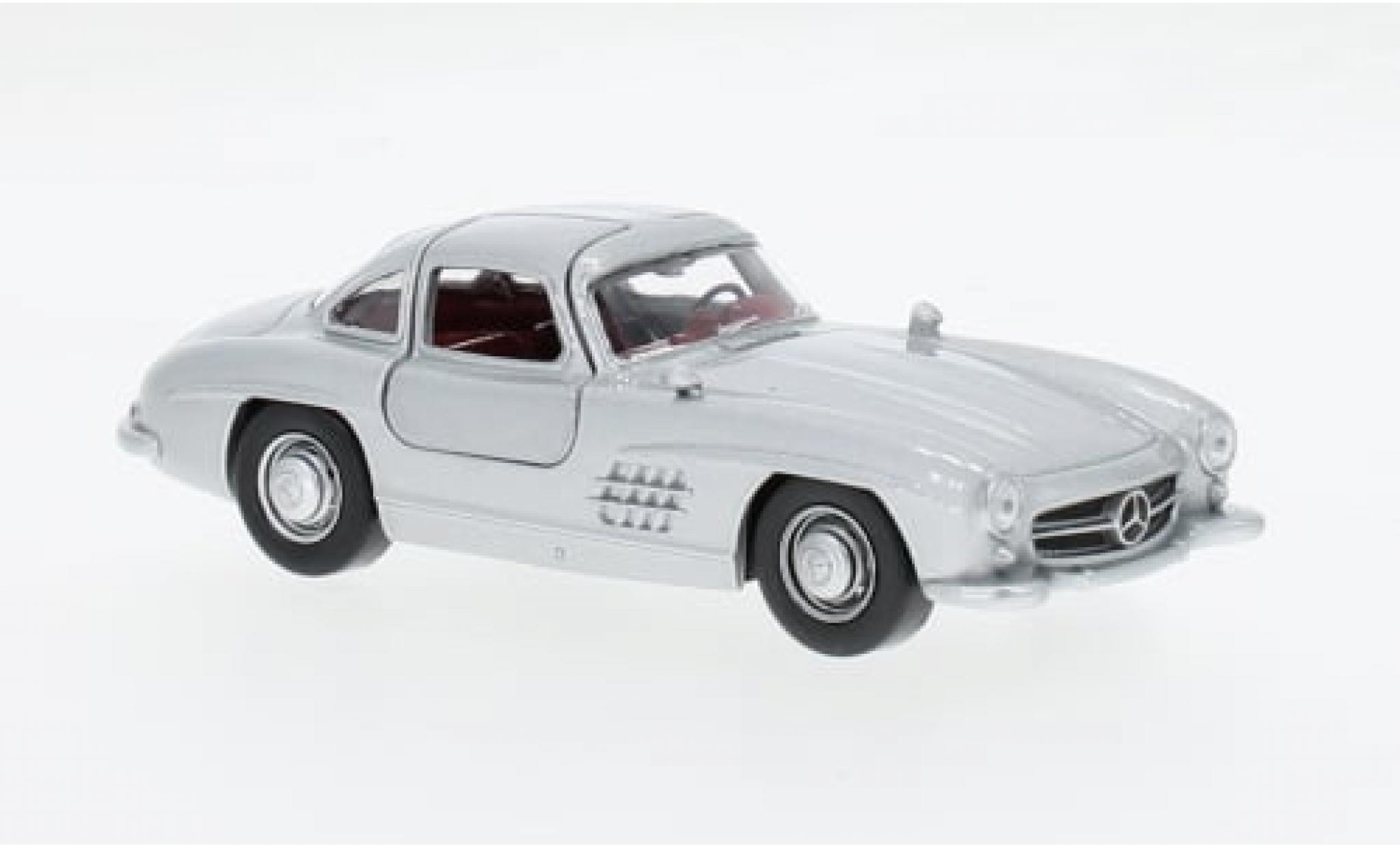Mercedes 300 1/43 Norev SL (W198) silber 1954 1:43 modellino in miniatura
