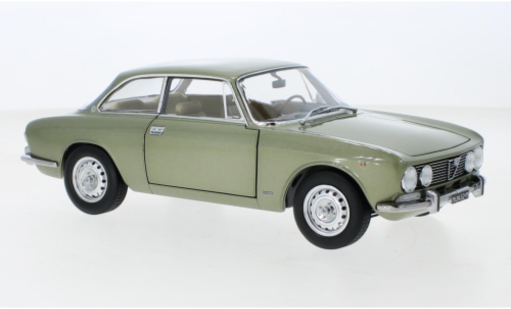 Alfa Romeo 2000 1/18 Norev GTV metallise verde 1973 modellino in miniatura