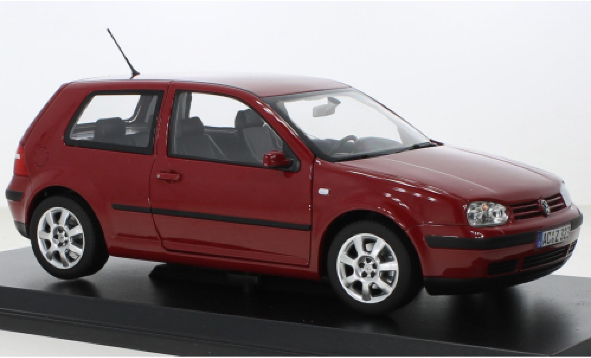 Volkswagen Golf 1/18 Norev IV rosso 2002 modellino in miniatura