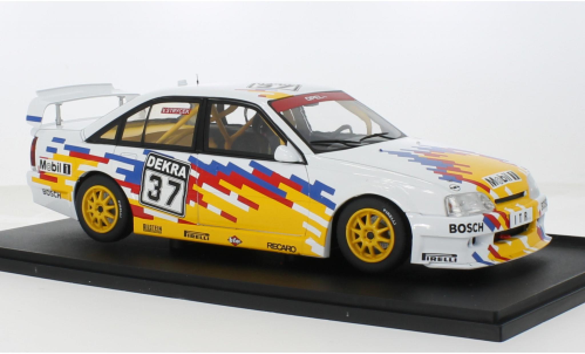 Opel Omega 1/18 Solido Evo 500 weiss 1:18 modellino in miniatura