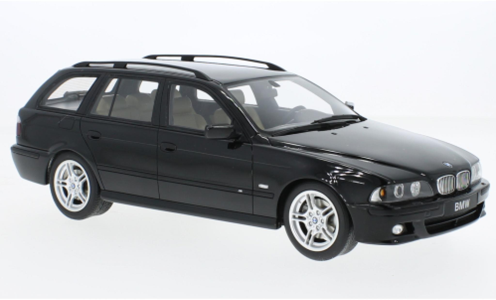 Bmw 540 1/18 Ottomobile Touring (E39) M-Pack metallise nero 2001 modellino in miniatura