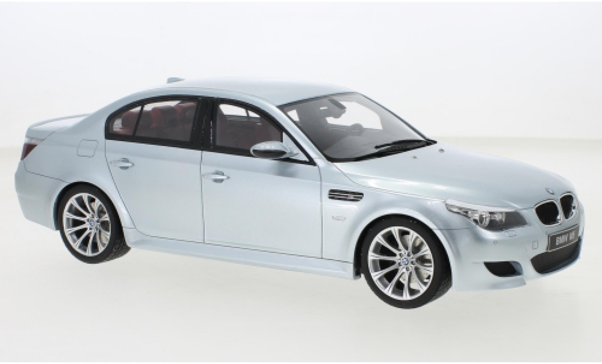 Bmw M5 1/18 Ottomobile (E60) metallise grigio 2008 modellino in miniatura