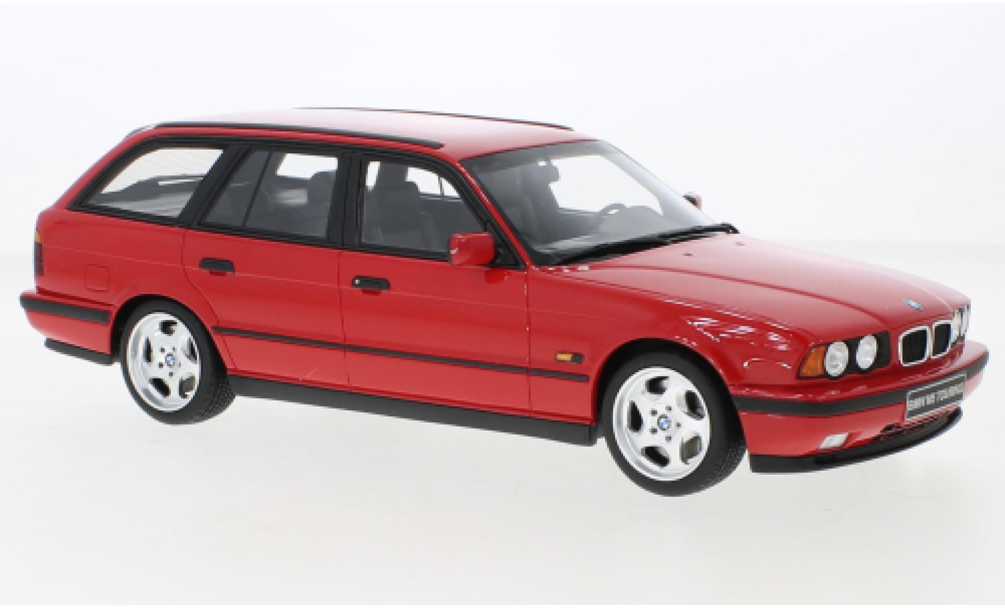 Bmw M5 1/18 Ottomobile Touring (E34) rosso 1994 modellino in miniatura