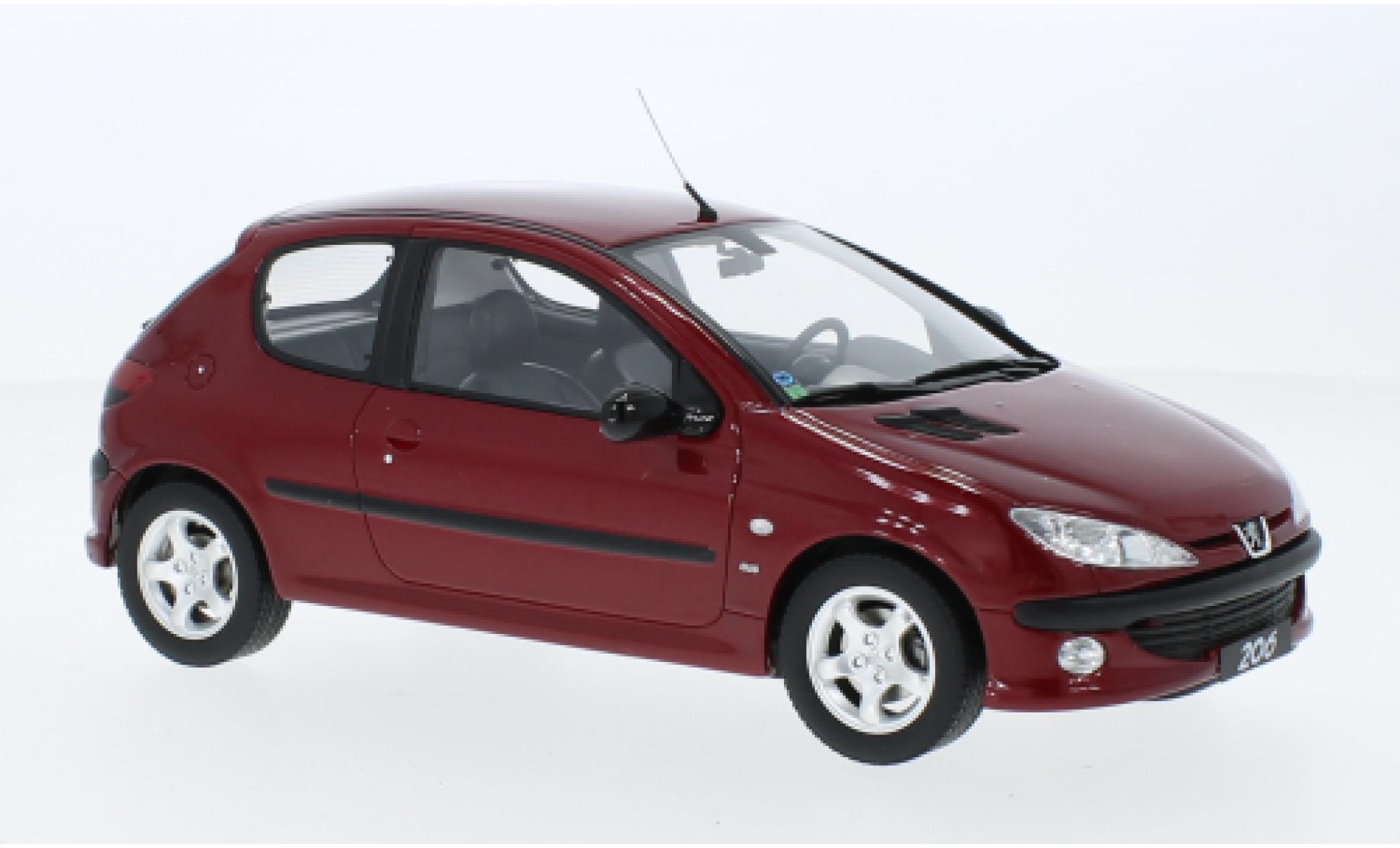 Peugeot 206 1/18 Ottomobile S16 rosso 1999 modellino in miniatura