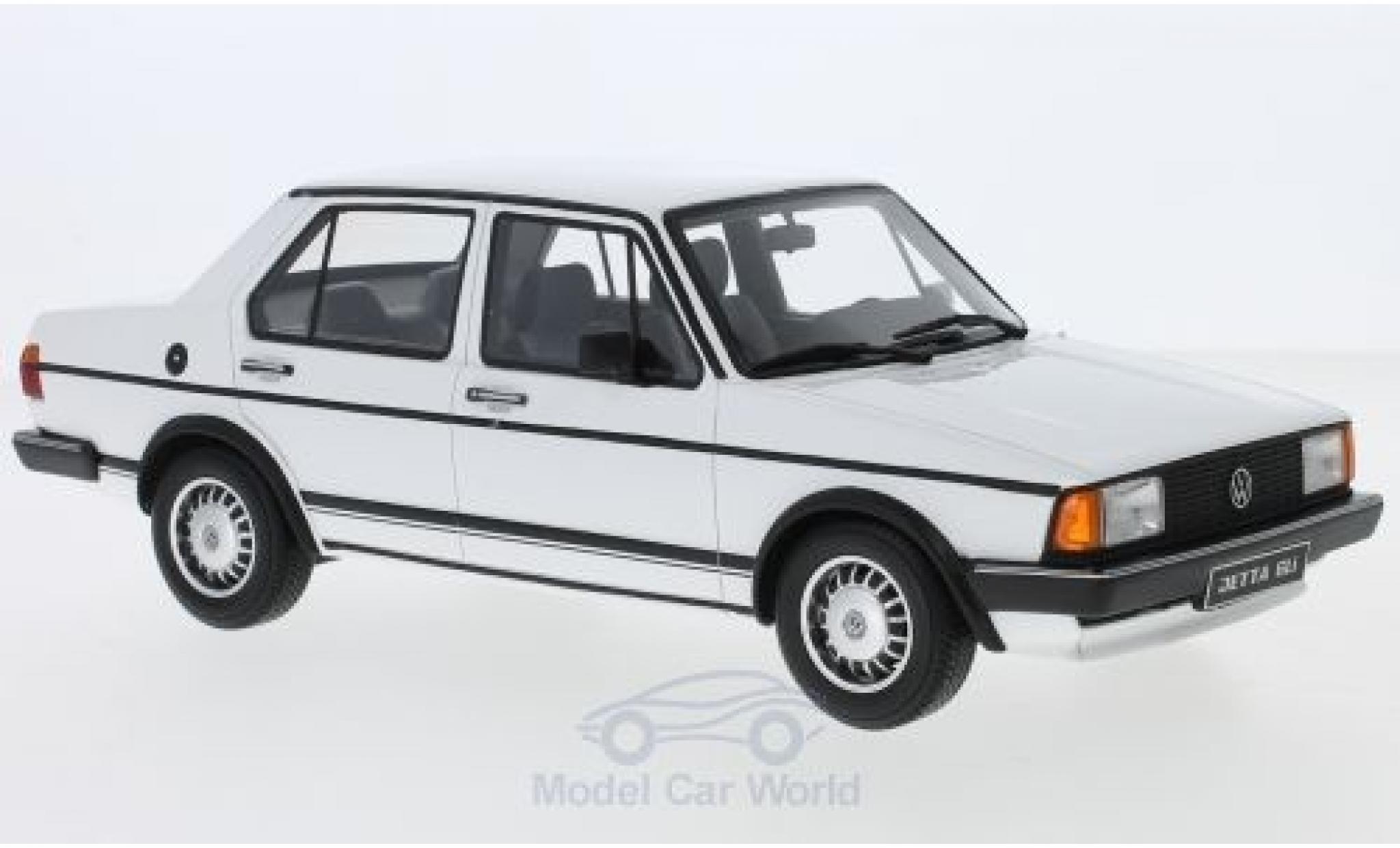 Volkswagen Jetta 1/18 Ottomobile MK1 GLI bianco 1983 modellino in miniatura