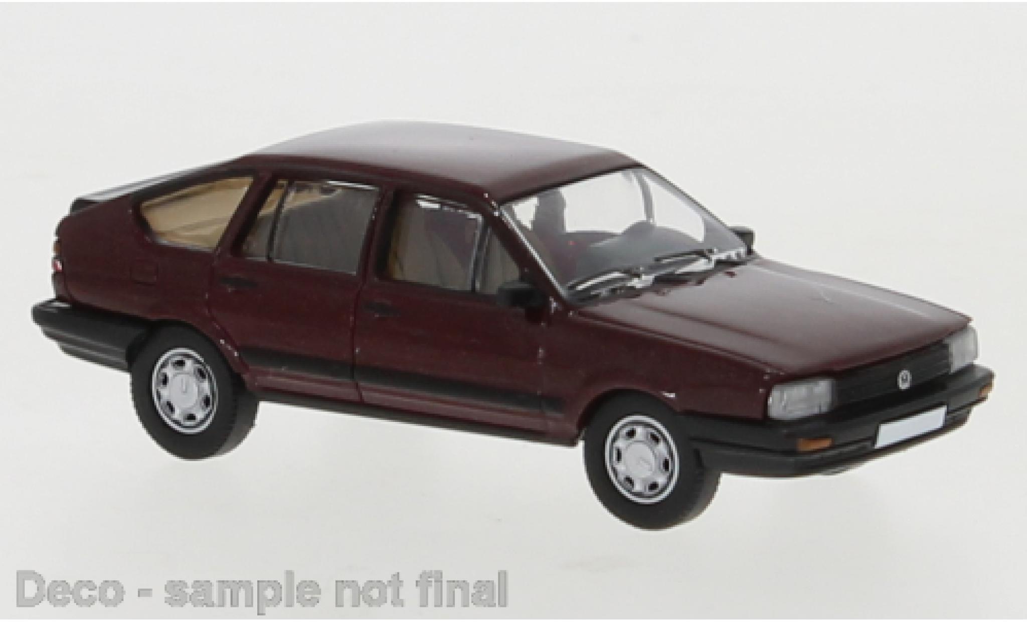 Volkswagen Passat 1/87 PCX87 B2 rosso foncé 1985 modellino in miniatura