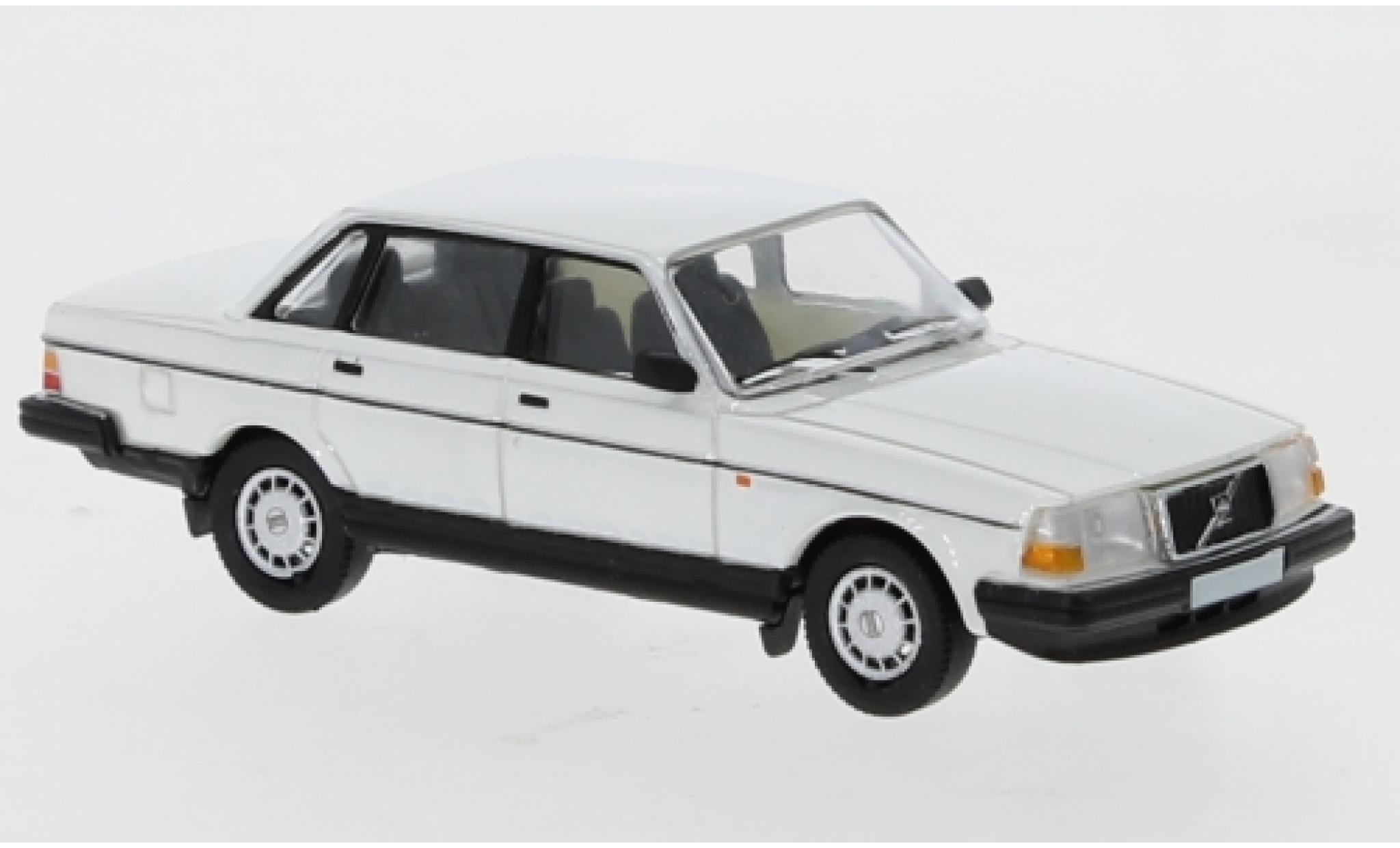 Volvo 240 1/87 PCX87 bianco 1989 modellino in miniatura