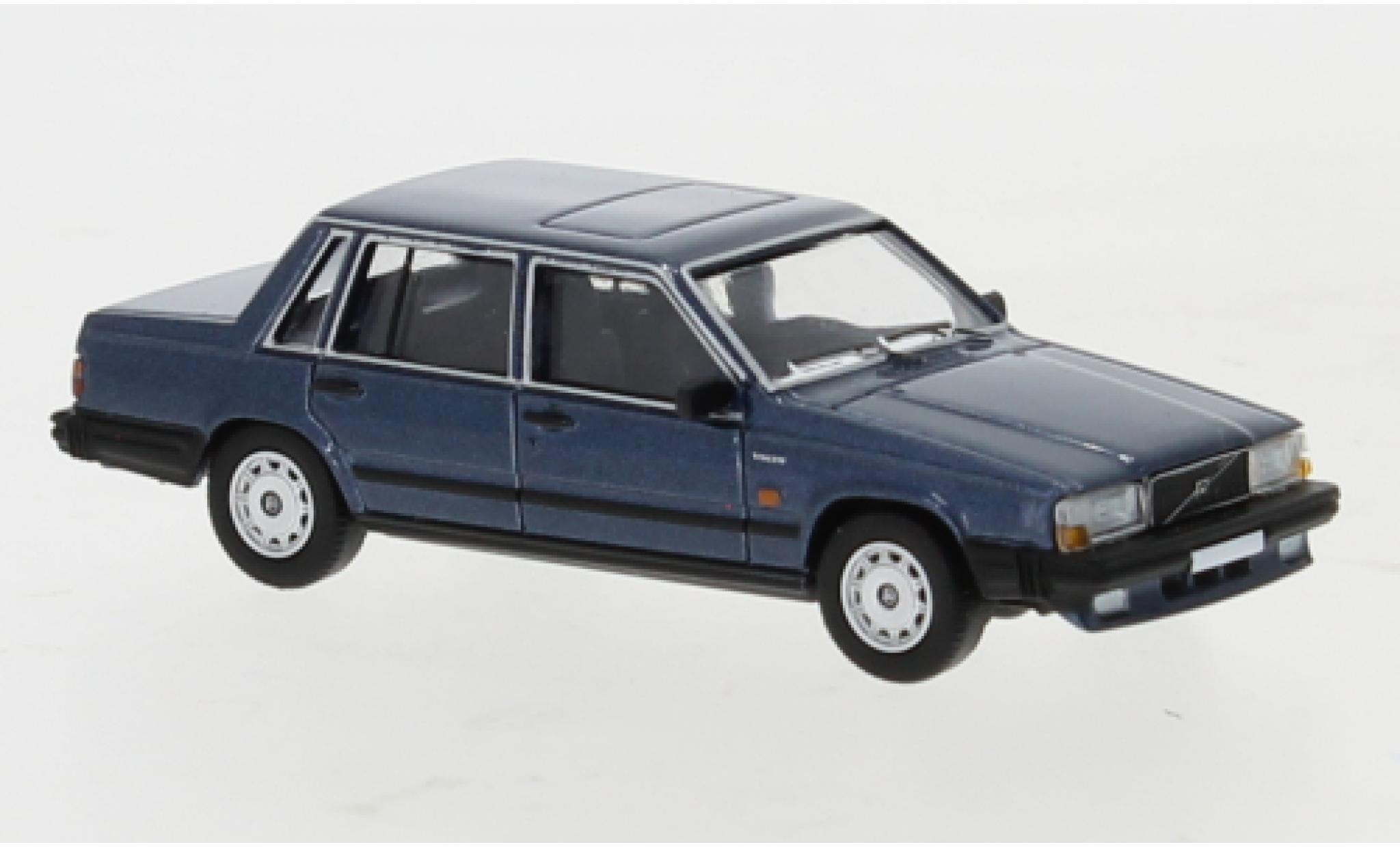 Modellino in miniatura Volvo 740 1/18 Cult Scale Models