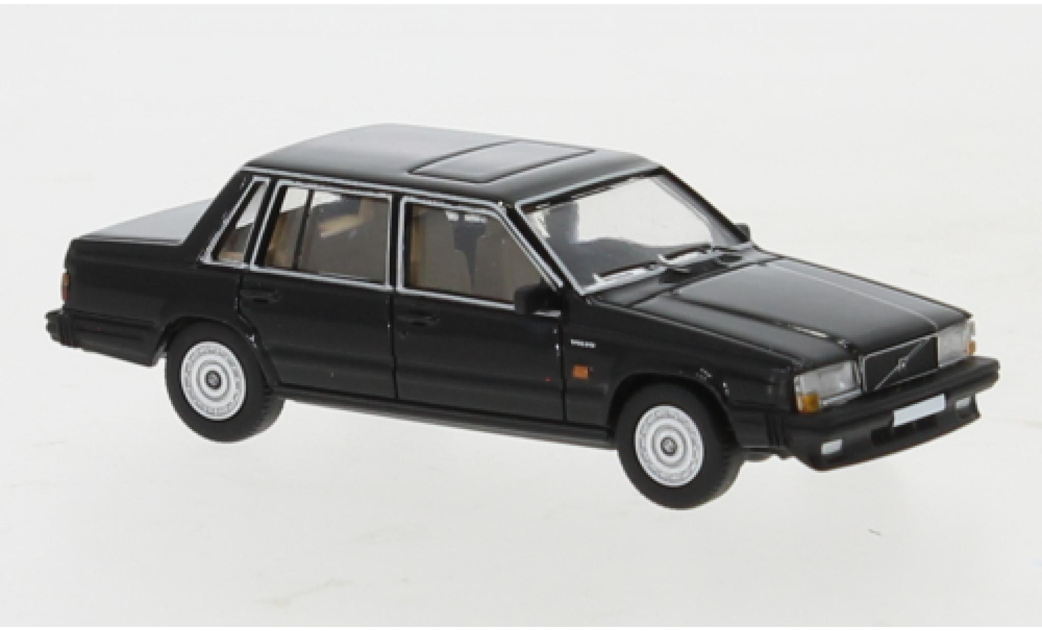Volvo 740 1/87 PCX87 nero 1984 modellino in miniatura