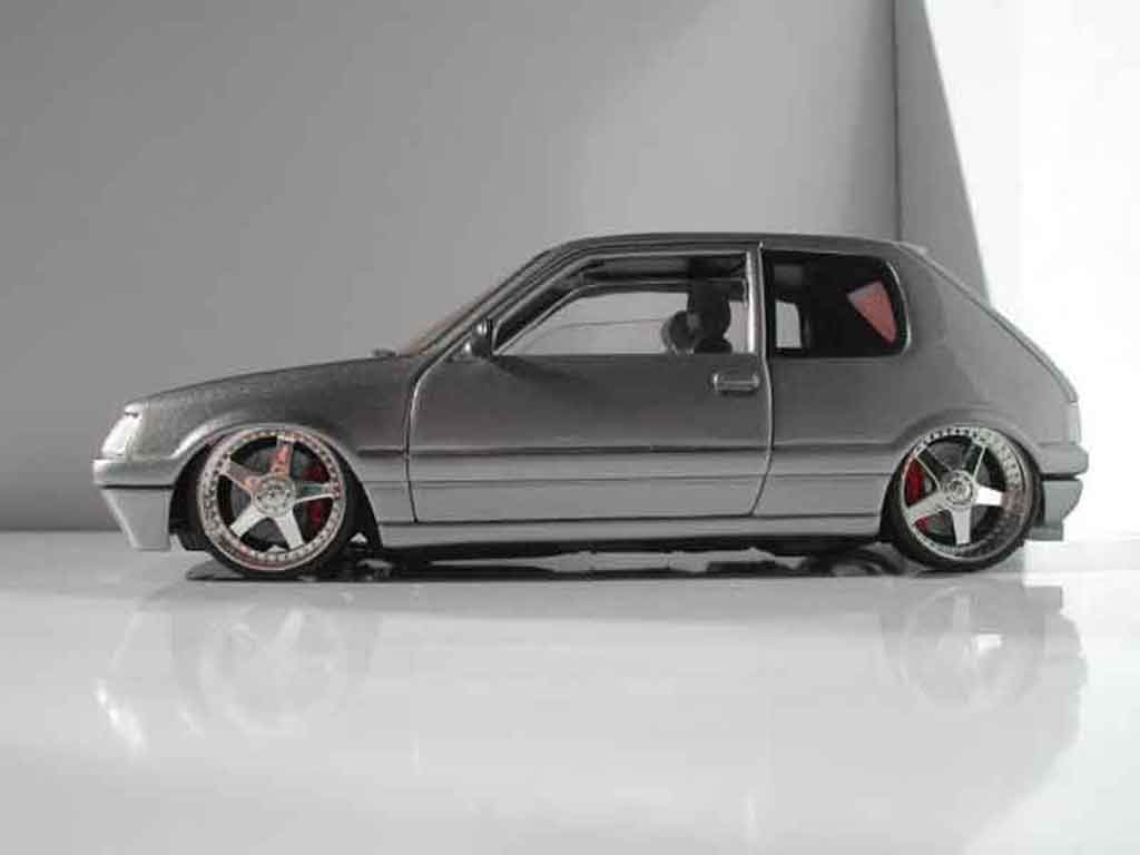 Peugeot 205 GTI 1/18 Solido GTI grigio metallisee jantes racing hart 17 pouces tuning modellino in miniatura