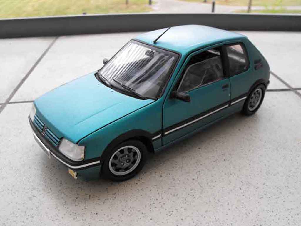 Peugeot 205 GTI 1/18 Solido Griffe GTI rabaissee tuning modellino in miniatura