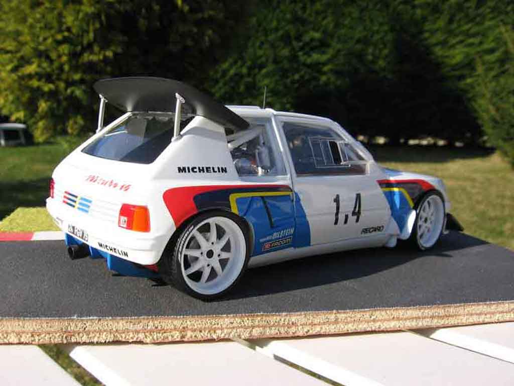 Peugeot 205 Turbo 16 1/18 Solido Turbo 16 rallye T16 tuning modellino in miniatura