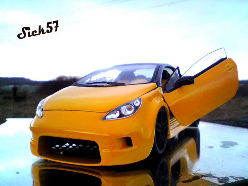 Peugeot 307 CC 1/18 Solido CC show car giallo modellino in miniatura