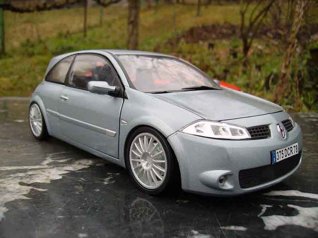 Renault Megane Sport 1/18 Burago Sport rs grigio tuning modellino in miniatura