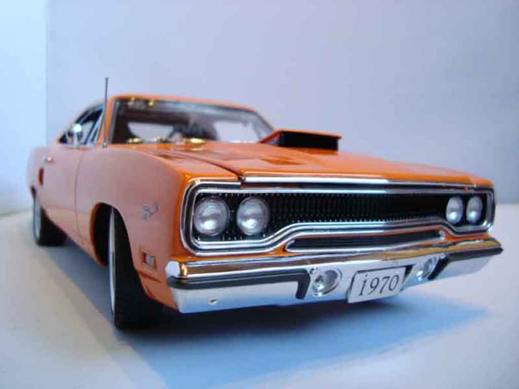 Porsche 996 1/18 GMP road runner 1970 limited edition of modellino in miniatura